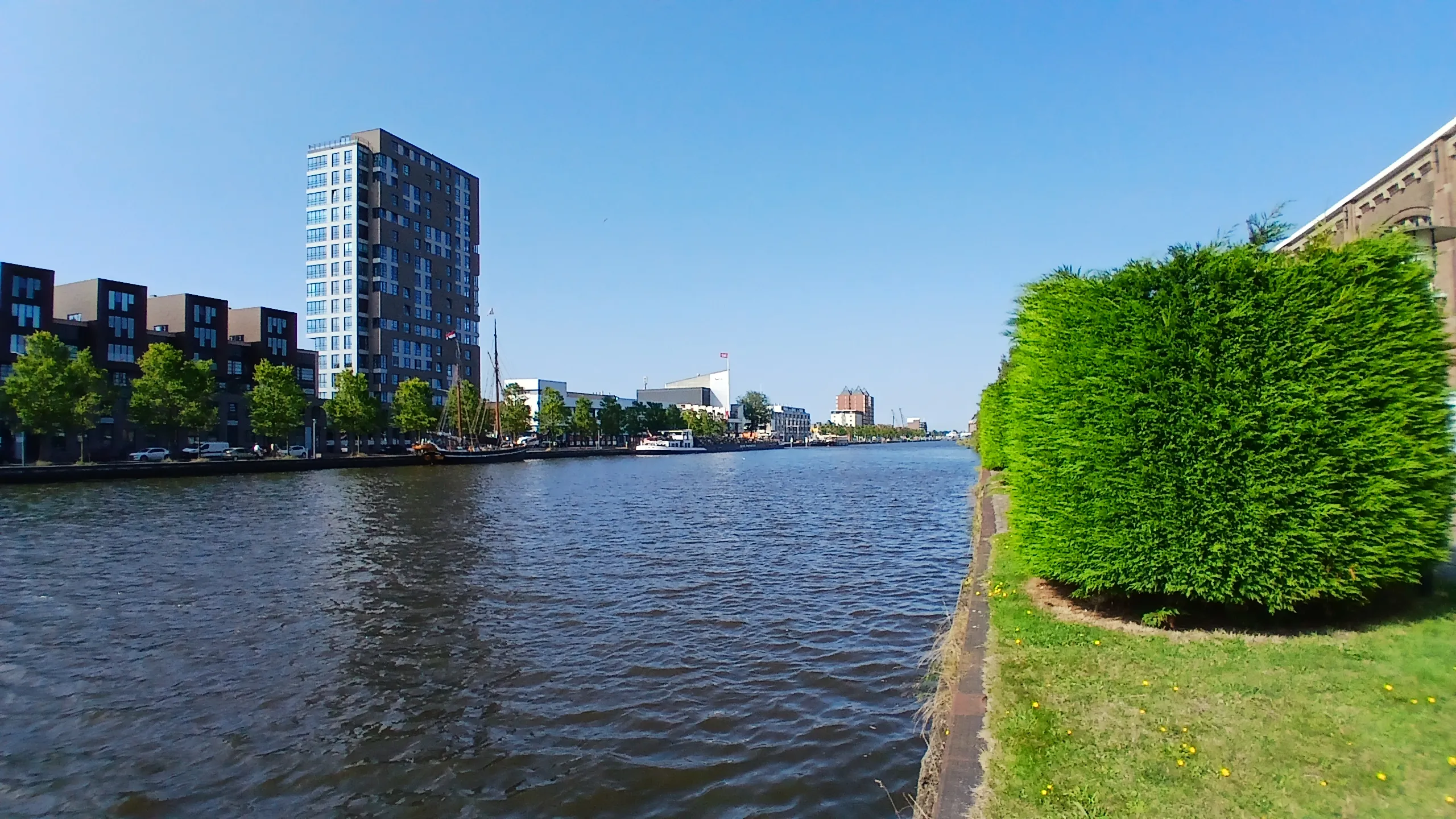 2024-08-31_16.05.35.jpg (2560x1440)