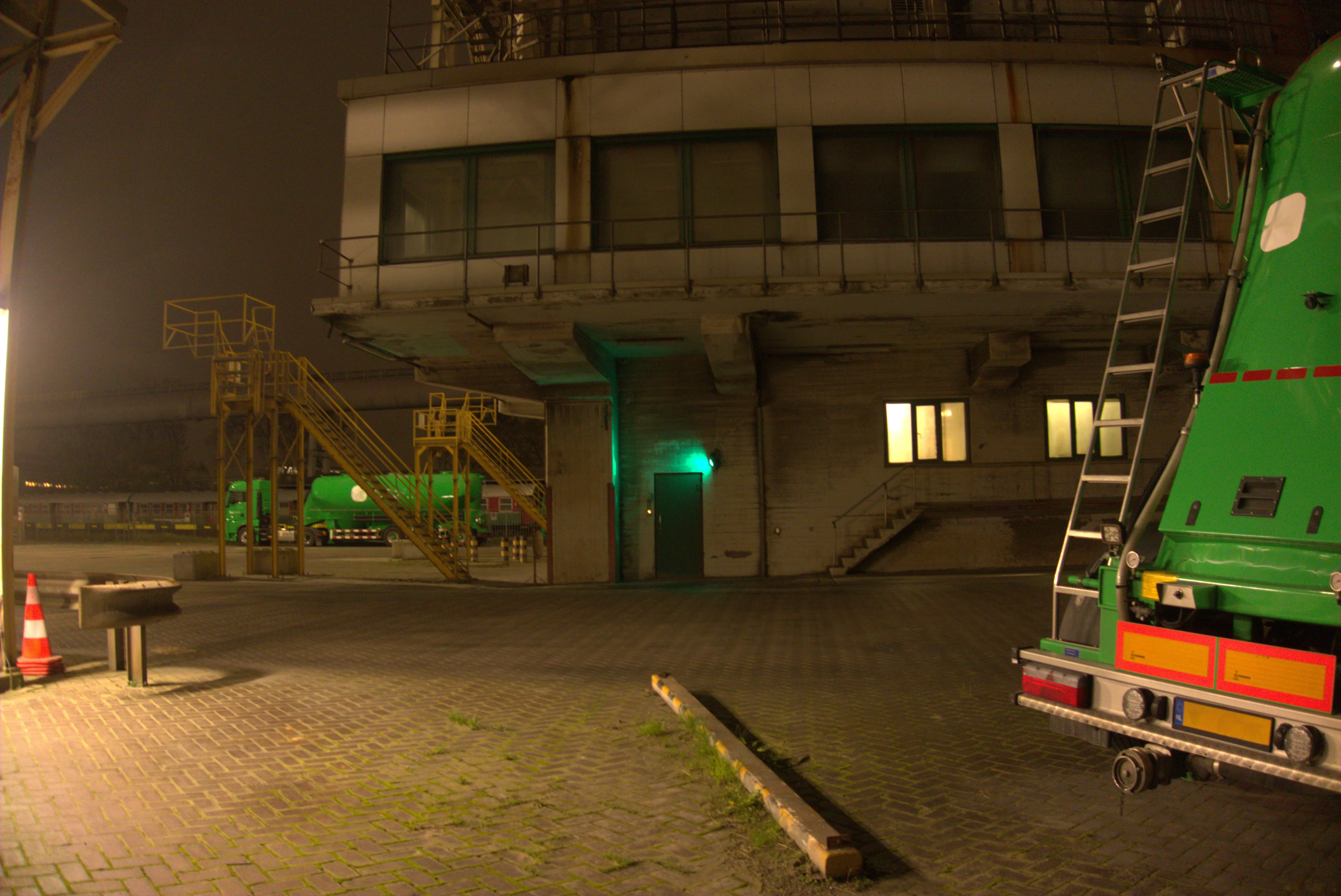 2024-11-09_07.05.49.jpg (5496x3672)