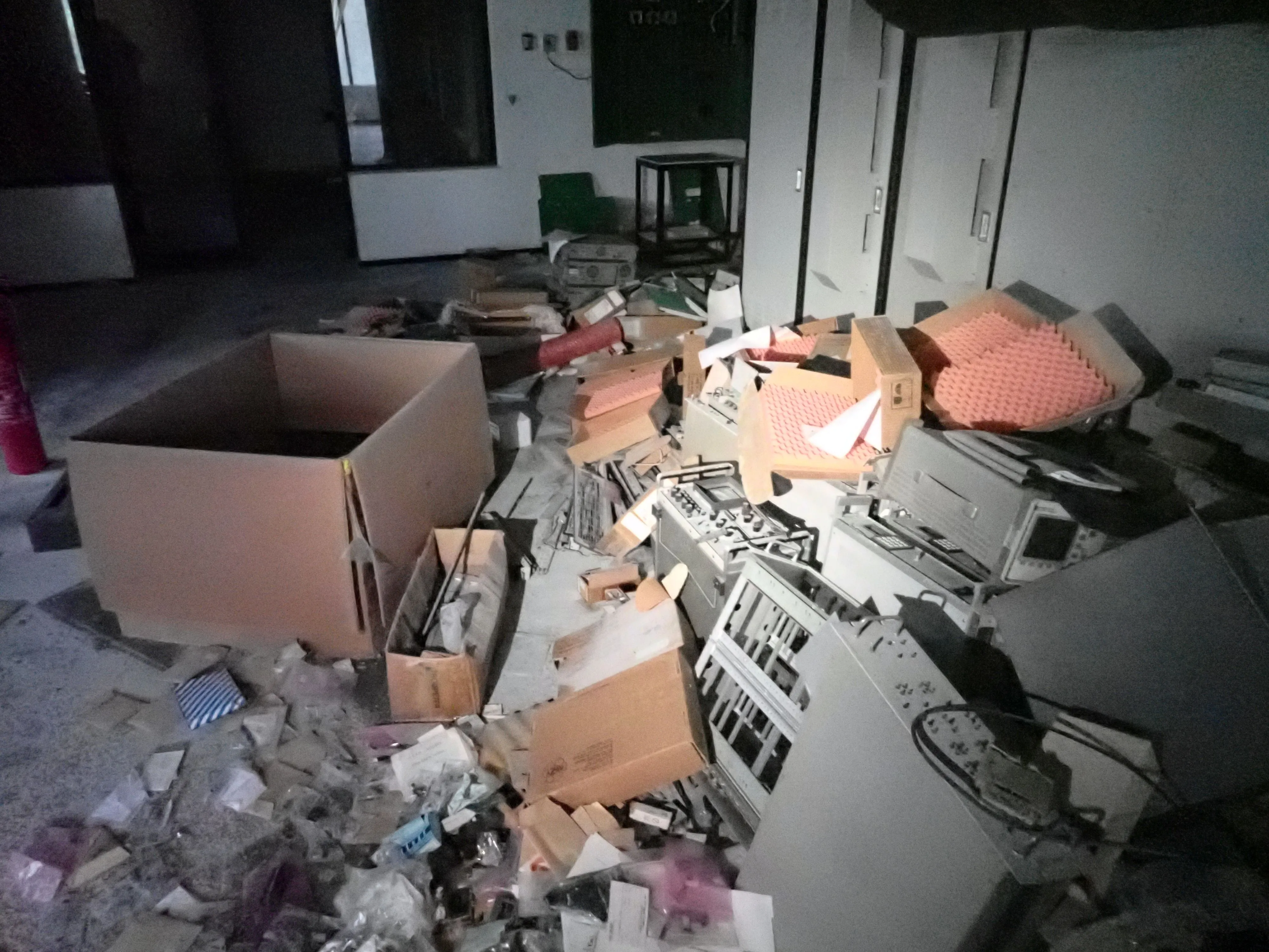 2025-12-08_16.26.26_232.JPG (4000x3000)