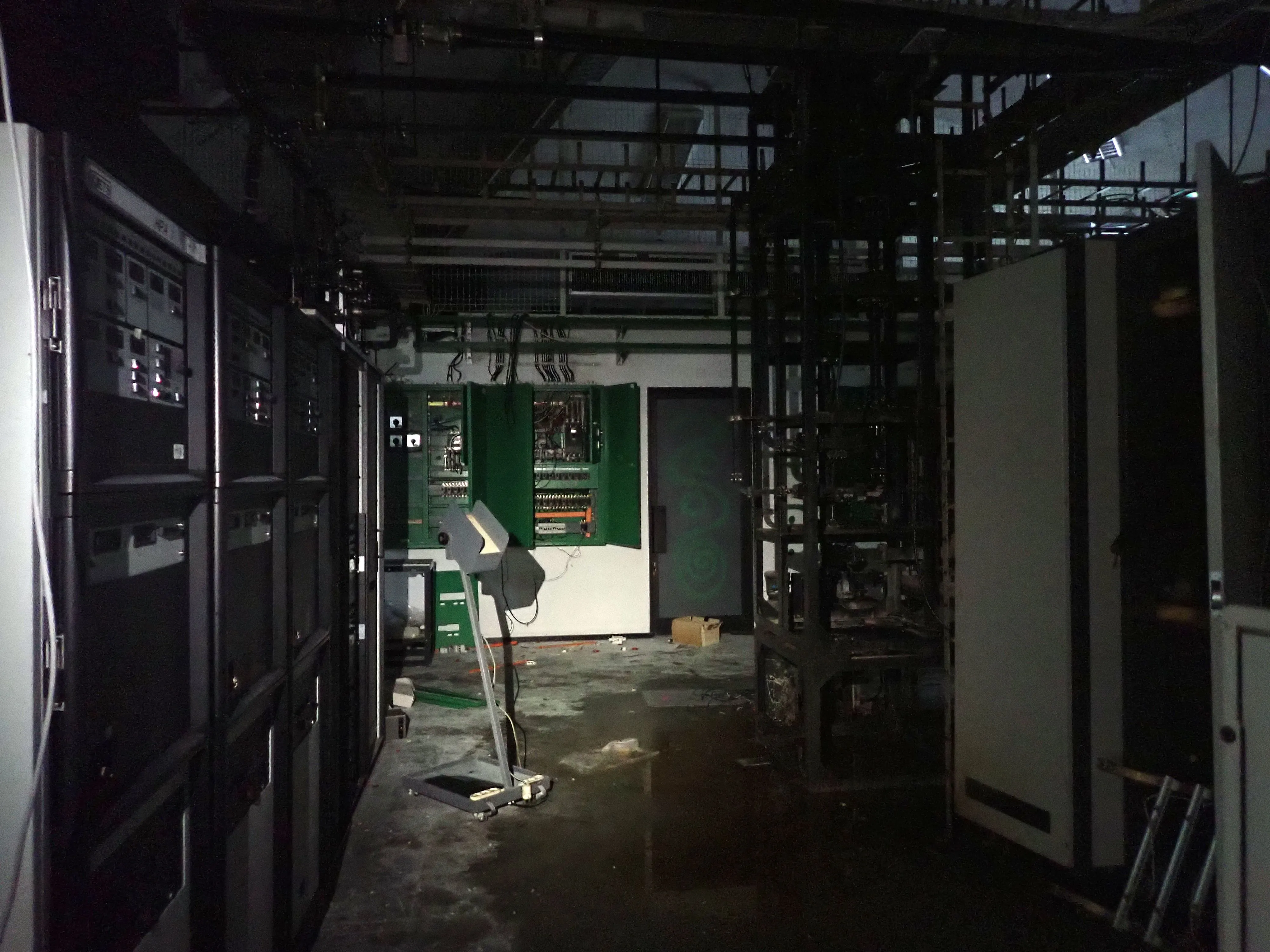 2025-12-08_16.33.32_245.JPG (4000x3000)