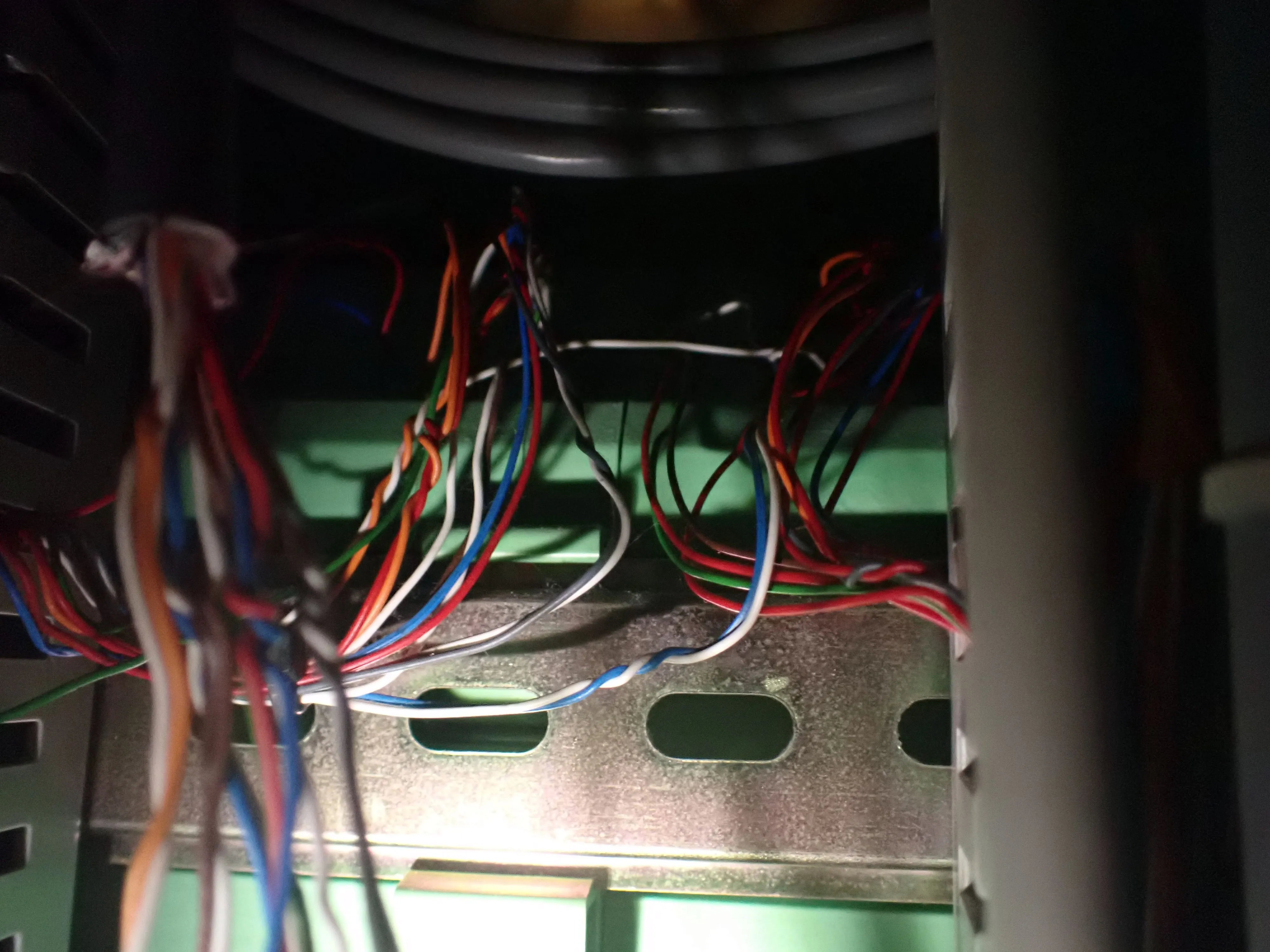 2025-12-08_16.36.12_263.JPG (4000x3000)