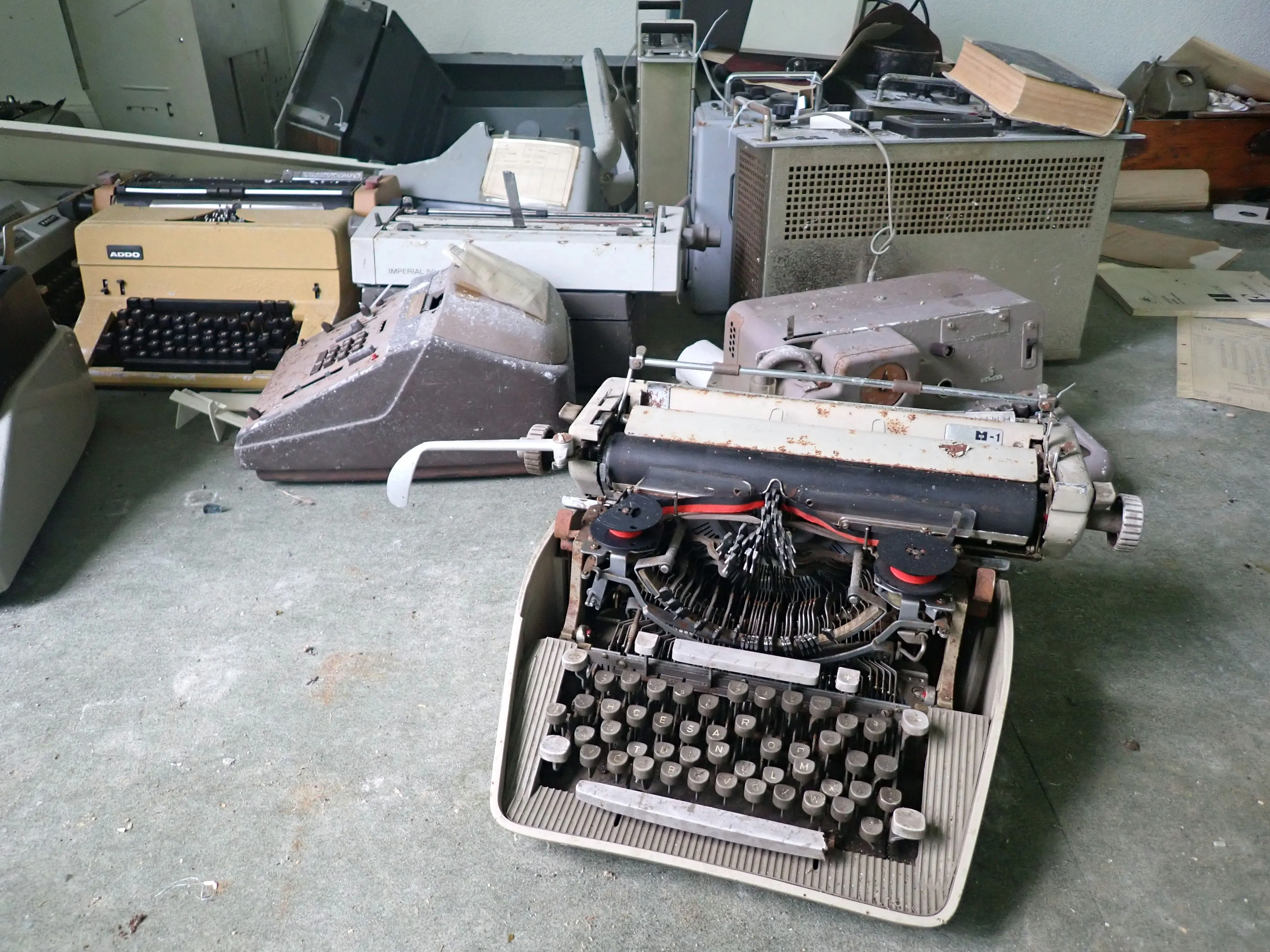 2025-12-08_17.06.38_338.JPG (4000x3000)